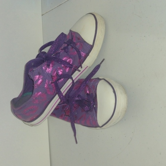 Converse One Star Girls Junior 6 Shimmer Pink Lips on Purple Low Chucks Sneakers - Picture 1 of 10